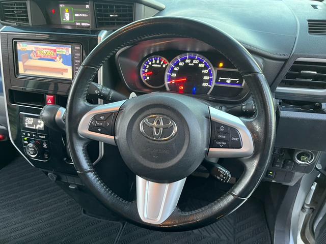 タンク カスタムＧ－Ｔ　純正ナビ　スマートアシスト　両側パワースライドドア　クルーズコントロール　レーンアシスト　コーナーセンサー　オートハイビーム　ＬＥＤヘッドライト　ＥＴＣ　テレビ再生　Ｂｌｕｅｔｏｏｔｈ　スマートキー（4枚目）