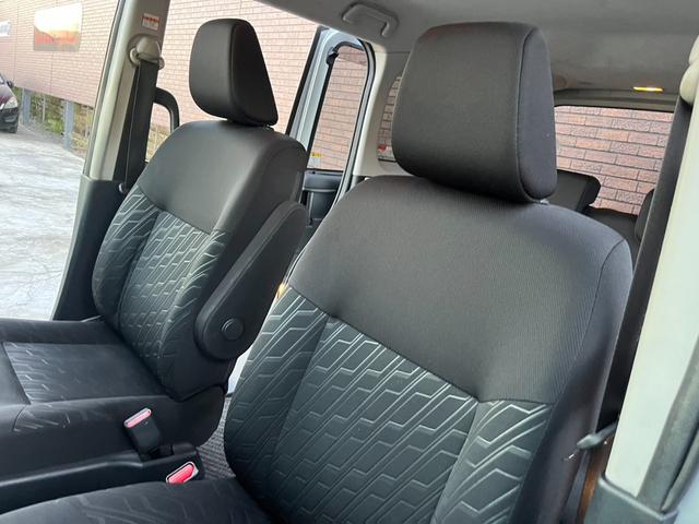 タンク カスタムＧ－Ｔ　純正ナビ　スマートアシスト　両側パワースライドドア　クルーズコントロール　レーンアシスト　コーナーセンサー　オートハイビーム　ＬＥＤヘッドライト　ＥＴＣ　テレビ再生　Ｂｌｕｅｔｏｏｔｈ　スマートキー（36枚目）