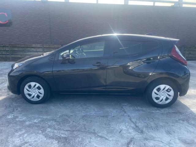 アクア G トヨタセーフティセンス 純正マルチメディア Bカメラ ビルトインETC Bluetooth フルセグTV オートライト オートハイビーム ドラレコ 100V電源 スマートキー プッシュスタート(43枚目)