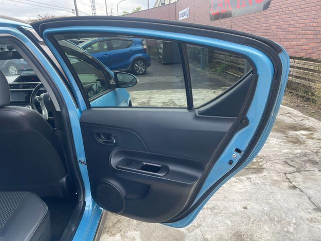 アクア X-アーバン 純正ナビ バックカメラ ハーフレザー Bluetooth フルセグ ETC ドライブレコーダー シートヒーター クリアランスソナー 純正16インチAW ステアリングスイッチ スマートキー DVD再生(49枚目)