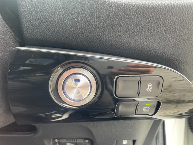 プリウス Ｓツーリングセレクション　ＴＳＳ　純正ナビ　Ｂカメラ　Ｂｌｕｅｔｏｏｔｈ　フルセグＴＶ　オートライト　オートハイビーム　レザーシート　シートヒーター　レーダークルーズコントロール　ビルトインＥＴＣ　ＬＥＤヘッドライト（16枚目）