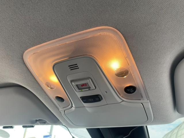 プリウス Ｓツーリングセレクション　ＴＳＳ　純正ナビ　Ｂカメラ　Ｂｌｕｅｔｏｏｔｈ　フルセグＴＶ　オートライト　オートハイビーム　レザーシート　シートヒーター　レーダークルーズコントロール　ビルトインＥＴＣ　ＬＥＤヘッドライト（21枚目）