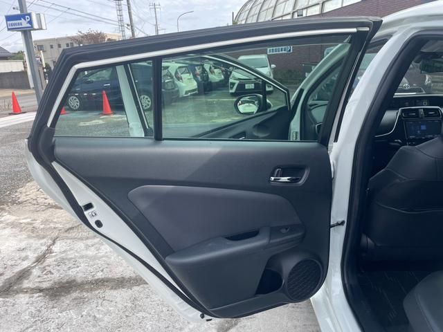 プリウス Ｓツーリングセレクション　ＴＳＳ　純正ナビ　Ｂカメラ　Ｂｌｕｅｔｏｏｔｈ　フルセグＴＶ　オートライト　オートハイビーム　レザーシート　シートヒーター　レーダークルーズコントロール　ビルトインＥＴＣ　ＬＥＤヘッドライト（26枚目）