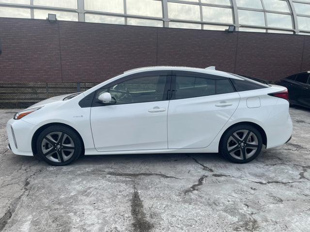 プリウス Ｓツーリングセレクション　ＴＳＳ　純正ナビ　Ｂカメラ　Ｂｌｕｅｔｏｏｔｈ　フルセグＴＶ　オートライト　オートハイビーム　レザーシート　シートヒーター　レーダークルーズコントロール　ビルトインＥＴＣ　ＬＥＤヘッドライト（43枚目）