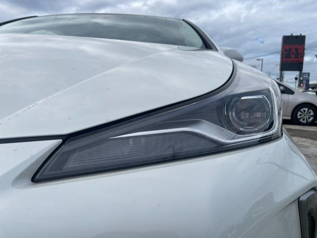 プリウス Ｓツーリングセレクション　ＴＳＳ　純正ナビ　Ｂカメラ　Ｂｌｕｅｔｏｏｔｈ　フルセグＴＶ　オートライト　オートハイビーム　レザーシート　シートヒーター　レーダークルーズコントロール　ビルトインＥＴＣ　ＬＥＤヘッドライト（45枚目）