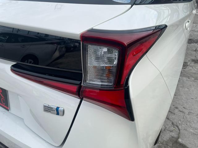 プリウス Ｓツーリングセレクション　ＴＳＳ　純正ナビ　Ｂカメラ　Ｂｌｕｅｔｏｏｔｈ　フルセグＴＶ　オートライト　オートハイビーム　レザーシート　シートヒーター　レーダークルーズコントロール　ビルトインＥＴＣ　ＬＥＤヘッドライト（53枚目）