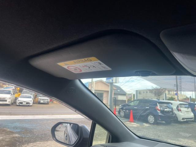 カローラツーリング ハイブリッド　ダブルバイビー　トヨタセーフティセンス　ＢＳＭ　ディスプレイオーディオ　Ｂｌｕｅｔｏｏｔｈ　フルセグＴＶ　オートライト　オートハイビーム　ＥＴＣ　ハーフレザーシート　シートヒーター　ハンドルヒーター　レーダークルコン（18枚目）