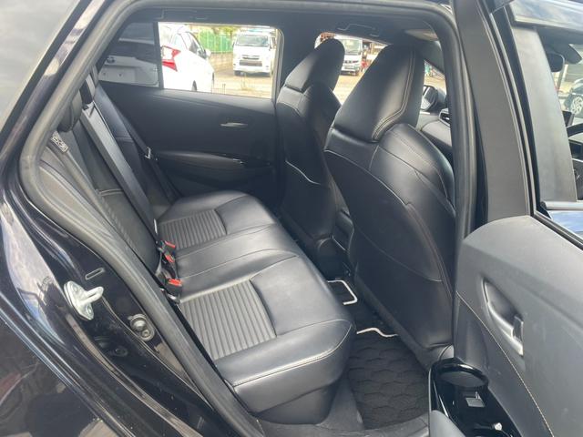 カローラツーリング ハイブリッド　ダブルバイビー　トヨタセーフティセンス　ＢＳＭ　ディスプレイオーディオ　Ｂｌｕｅｔｏｏｔｈ　フルセグＴＶ　オートライト　オートハイビーム　ＥＴＣ　ハーフレザーシート　シートヒーター　ハンドルヒーター　レーダークルコン（28枚目）