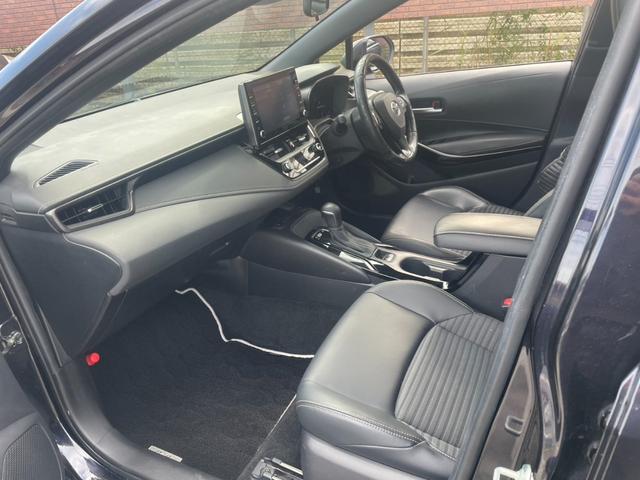 カローラツーリング ハイブリッド　ダブルバイビー　トヨタセーフティセンス　ＢＳＭ　ディスプレイオーディオ　Ｂｌｕｅｔｏｏｔｈ　フルセグＴＶ　オートライト　オートハイビーム　ＥＴＣ　ハーフレザーシート　シートヒーター　ハンドルヒーター　レーダークルコン（33枚目）