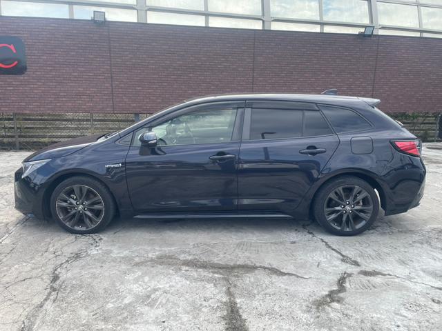 カローラツーリング ハイブリッド　ダブルバイビー　トヨタセーフティセンス　ＢＳＭ　ディスプレイオーディオ　Ｂｌｕｅｔｏｏｔｈ　フルセグＴＶ　オートライト　オートハイビーム　ＥＴＣ　ハーフレザーシート　シートヒーター　ハンドルヒーター　レーダークルコン（42枚目）