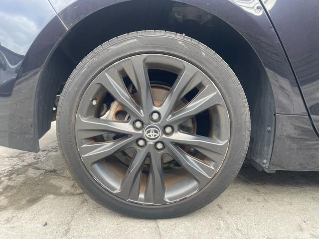 カローラツーリング ハイブリッド　ダブルバイビー　トヨタセーフティセンス　ＢＳＭ　ディスプレイオーディオ　Ｂｌｕｅｔｏｏｔｈ　フルセグＴＶ　オートライト　オートハイビーム　ＥＴＣ　ハーフレザーシート　シートヒーター　ハンドルヒーター　レーダークルコン（48枚目）