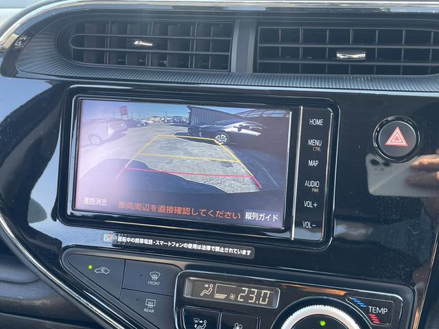 アクア Sスタイルブラック TSS 純正ナビ Bカメラ Bluetooth フルセグTV オートライト オートハイビーム LEDヘッドライト ステアリングリモコン ビルトインETC クルコン クリアランスソナー シートヒーター(7枚目)