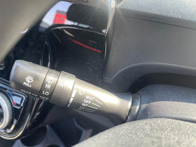 アクア Sスタイルブラック TSS 純正ナビ Bカメラ Bluetooth フルセグTV オートライト オートハイビーム LEDヘッドライト ステアリングリモコン ビルトインETC クルコン クリアランスソナー シートヒーター(16枚目)