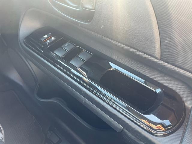 アクア Sスタイルブラック TSS 純正ナビ Bカメラ Bluetooth フルセグTV オートライト オートハイビーム LEDヘッドライト ステアリングリモコン ビルトインETC クルコン クリアランスソナー シートヒーター(19枚目)