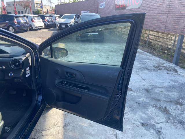 アクア Sスタイルブラック TSS 純正ナビ Bカメラ Bluetooth フルセグTV オートライト オートハイビーム LEDヘッドライト ステアリングリモコン ビルトインETC クルコン クリアランスソナー シートヒーター(24枚目)