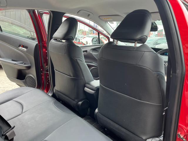 プリウス Ａツーリングセレクション　純正９インチ大型ナビ　黒レザー　バックカメラ　ブラインドスポットモニター　純正１７インチＡＷ　Ｂｌｕｅｔｏｏｔｈ　レーダークルーズコントロール　ＨＵＤ　ＬＥＤヘッドライト　ＥＴＣ　左右シートヒーター（33枚目）