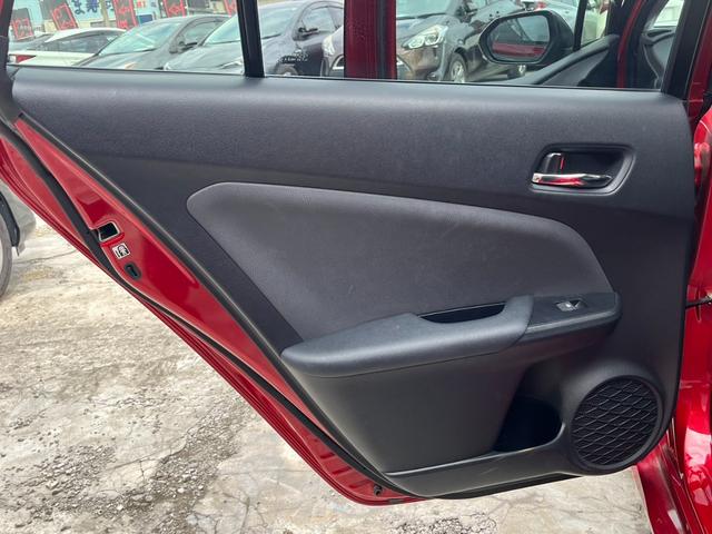 プリウス Ａツーリングセレクション　純正９インチ大型ナビ　黒レザー　バックカメラ　ブラインドスポットモニター　純正１７インチＡＷ　Ｂｌｕｅｔｏｏｔｈ　レーダークルーズコントロール　ＨＵＤ　ＬＥＤヘッドライト　ＥＴＣ　左右シートヒーター（37枚目）