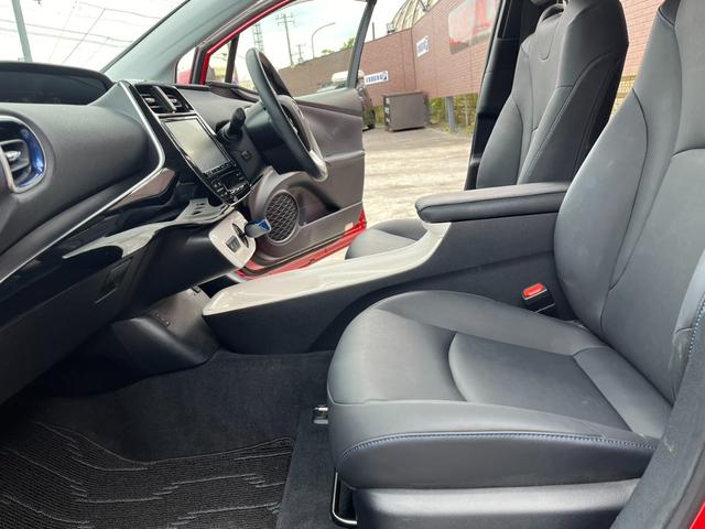 プリウス Ａツーリングセレクション　純正９インチ大型ナビ　黒レザー　バックカメラ　ブラインドスポットモニター　純正１７インチＡＷ　Ｂｌｕｅｔｏｏｔｈ　レーダークルーズコントロール　ＨＵＤ　ＬＥＤヘッドライト　ＥＴＣ　左右シートヒーター（42枚目）