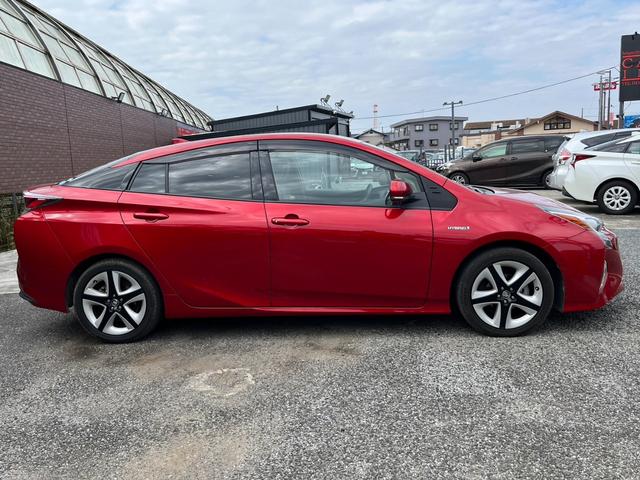 プリウス Ａツーリングセレクション　純正９インチ大型ナビ　黒レザー　バックカメラ　ブラインドスポットモニター　純正１７インチＡＷ　Ｂｌｕｅｔｏｏｔｈ　レーダークルーズコントロール　ＨＵＤ　ＬＥＤヘッドライト　ＥＴＣ　左右シートヒーター（48枚目）