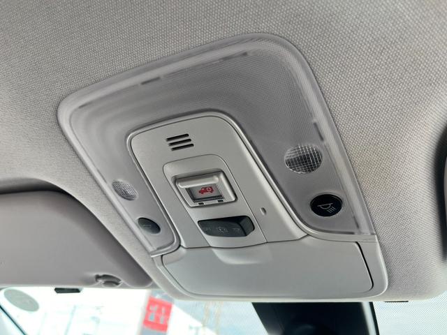 プリウス Ｓ　純正ナビ　トヨタセーフティセンス　ＡＣ１００Ｖ電源　バックカメラ　Ｂｌｕｅｔｏｏｔｈ　レーダークルーズコントロール　レーンキープアシスト　ＥＴＣ　オートハイビーム　ＬＥＤヘッドライト　コーナーセンサー（26枚目）