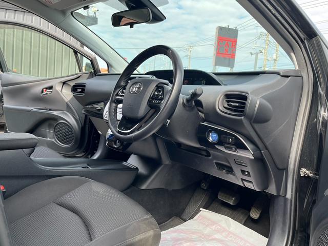プリウス Ｓ　純正ナビ　トヨタセーフティセンス　ＡＣ１００Ｖ電源　バックカメラ　Ｂｌｕｅｔｏｏｔｈ　レーダークルーズコントロール　レーンキープアシスト　ＥＴＣ　オートハイビーム　ＬＥＤヘッドライト　コーナーセンサー（30枚目）