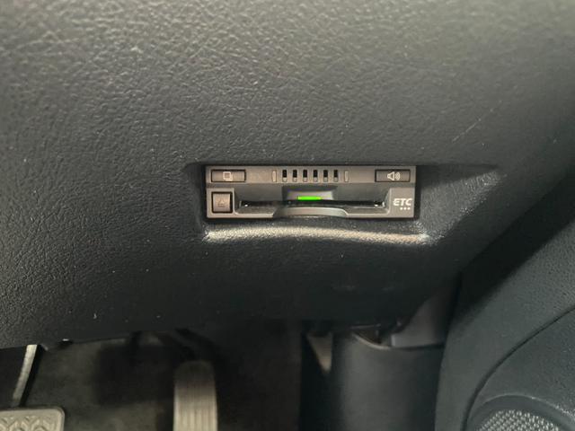 シエンタ ハイブリッド　ファンベースＧ　トヨタセーフティセンス　純正ナビ　Ｂカメラ　ビルトインＥＴＣ　Ｂｌｕｅｔｏｏｔｈ　地デジ　両側パワースライドドア　クリアランスソナー　オートハイビーム　ＬＥＤヘッドライト　ドライブレコーダー（15枚目）