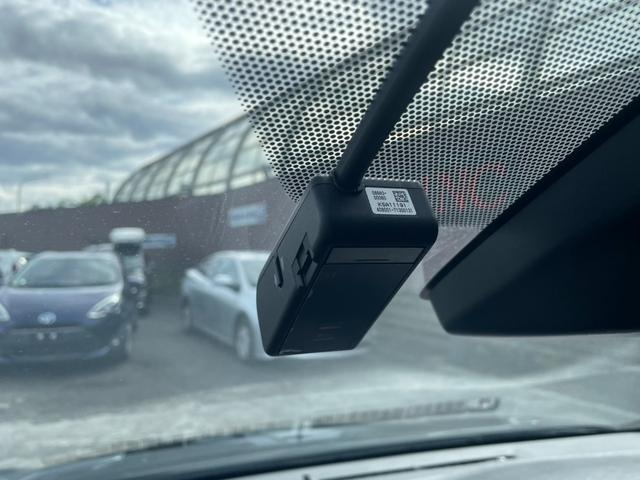 シエンタ ハイブリッド　ファンベースＧ　トヨタセーフティセンス　純正ナビ　Ｂカメラ　ビルトインＥＴＣ　Ｂｌｕｅｔｏｏｔｈ　地デジ　両側パワースライドドア　クリアランスソナー　オートハイビーム　ＬＥＤヘッドライト　ドライブレコーダー（17枚目）