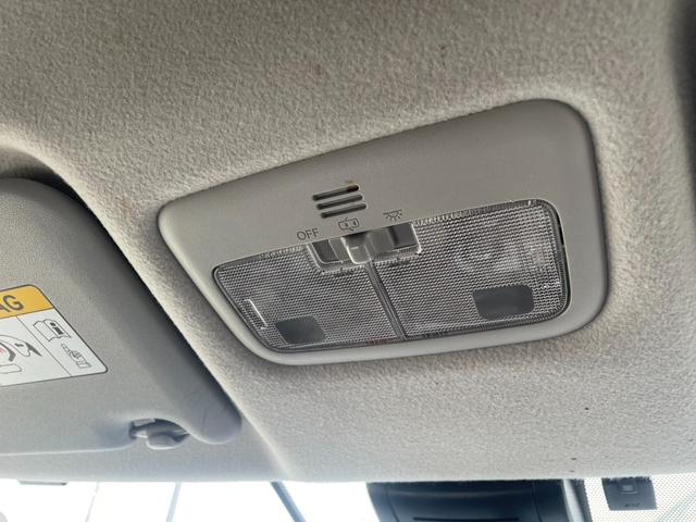 シエンタ ハイブリッド　ファンベースＧ　トヨタセーフティセンス　純正ナビ　Ｂカメラ　ビルトインＥＴＣ　Ｂｌｕｅｔｏｏｔｈ　地デジ　両側パワースライドドア　クリアランスソナー　オートハイビーム　ＬＥＤヘッドライト　ドライブレコーダー（20枚目）