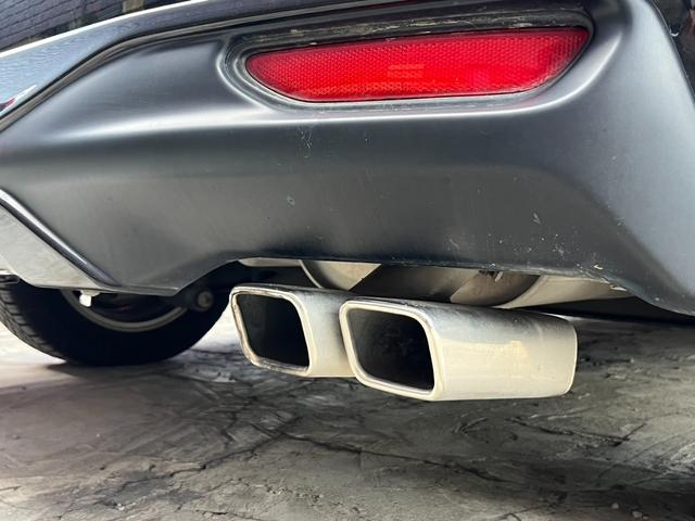 シエンタ ハイブリッドＧ　クエロ　モデリスタエアロ　フリップダウンモニター　両側パワースライドドア　ハーフレザー　純正ナビ　左右シートヒーター　バックカメラ　ＥＴＣ　トヨタセーフティセンス　ＬＥＤヘッドライト　ドラレコ　ＤＶＤ再生（4枚目）