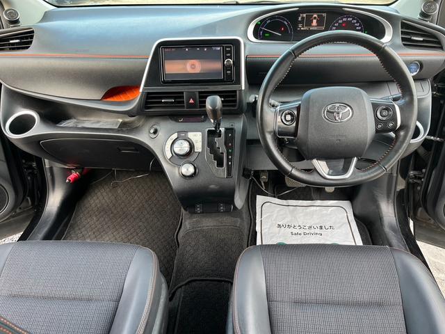 シエンタ ハイブリッドＧ　クエロ　モデリスタエアロ　フリップダウンモニター　両側パワースライドドア　ハーフレザー　純正ナビ　左右シートヒーター　バックカメラ　ＥＴＣ　トヨタセーフティセンス　ＬＥＤヘッドライト　ドラレコ　ＤＶＤ再生（8枚目）