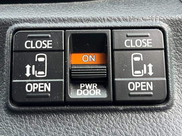 シエンタ ハイブリッドＧ　クエロ　モデリスタエアロ　フリップダウンモニター　両側パワースライドドア　ハーフレザー　純正ナビ　左右シートヒーター　バックカメラ　ＥＴＣ　トヨタセーフティセンス　ＬＥＤヘッドライト　ドラレコ　ＤＶＤ再生（14枚目）