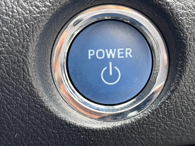 シエンタ ハイブリッドＧ　クエロ　モデリスタエアロ　フリップダウンモニター　両側パワースライドドア　ハーフレザー　純正ナビ　左右シートヒーター　バックカメラ　ＥＴＣ　トヨタセーフティセンス　ＬＥＤヘッドライト　ドラレコ　ＤＶＤ再生（16枚目）