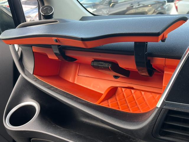 シエンタ ハイブリッドＧ　クエロ　モデリスタエアロ　フリップダウンモニター　両側パワースライドドア　ハーフレザー　純正ナビ　左右シートヒーター　バックカメラ　ＥＴＣ　トヨタセーフティセンス　ＬＥＤヘッドライト　ドラレコ　ＤＶＤ再生（24枚目）