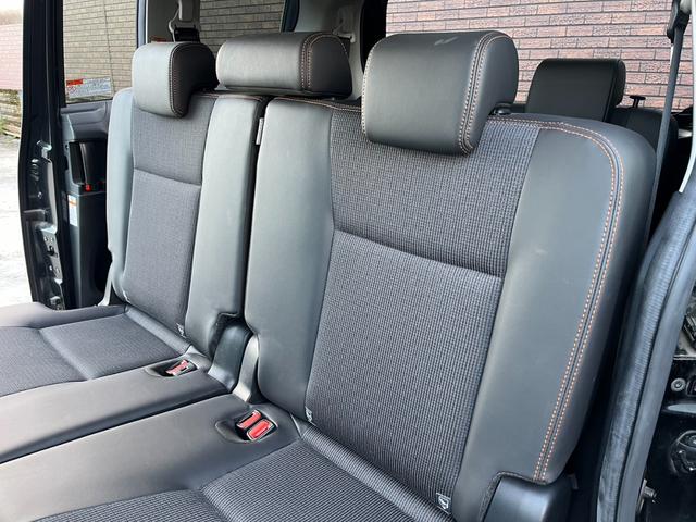 シエンタ ハイブリッドＧ　クエロ　モデリスタエアロ　フリップダウンモニター　両側パワースライドドア　ハーフレザー　純正ナビ　左右シートヒーター　バックカメラ　ＥＴＣ　トヨタセーフティセンス　ＬＥＤヘッドライト　ドラレコ　ＤＶＤ再生（37枚目）