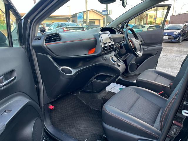 シエンタ ハイブリッドＧ　クエロ　モデリスタエアロ　フリップダウンモニター　両側パワースライドドア　ハーフレザー　純正ナビ　左右シートヒーター　バックカメラ　ＥＴＣ　トヨタセーフティセンス　ＬＥＤヘッドライト　ドラレコ　ＤＶＤ再生（39枚目）