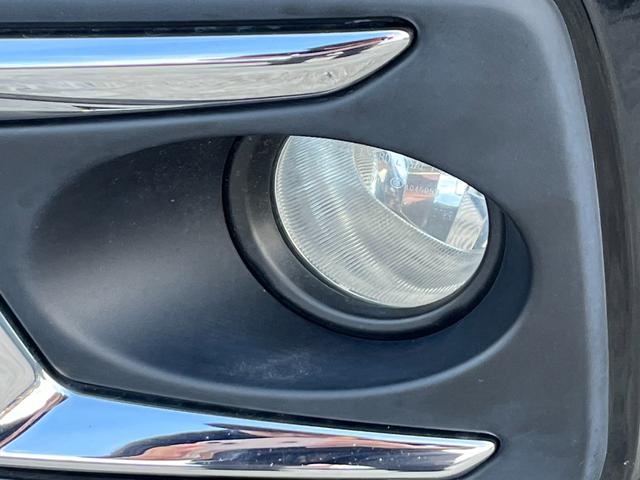 シエンタ ハイブリッドＧ　クエロ　モデリスタエアロ　フリップダウンモニター　両側パワースライドドア　ハーフレザー　純正ナビ　左右シートヒーター　バックカメラ　ＥＴＣ　トヨタセーフティセンス　ＬＥＤヘッドライト　ドラレコ　ＤＶＤ再生（45枚目）