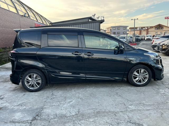 シエンタ ハイブリッドＧ　クエロ　モデリスタエアロ　フリップダウンモニター　両側パワースライドドア　ハーフレザー　純正ナビ　左右シートヒーター　バックカメラ　ＥＴＣ　トヨタセーフティセンス　ＬＥＤヘッドライト　ドラレコ　ＤＶＤ再生（48枚目）