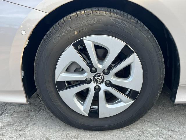 プリウス A 純正9インチ大型ナビ バックカメラ コーナーセンサー DVD再生 レーダークルーズコントロール トヨタセーフティセンス ブラインドスポットモニター ヘッドアップディスプレイ LEDヘッドライト ETC(55枚目)