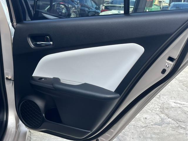 プリウス A 純正ナビ Bluetooth ヘッドアップディスプレイ Bカメラ ブラインドスポットモニター トヨタセーフティセンス ETC LEDヘッドライト ドラレコ 純正15インチAW レーダークルコン(30枚目)