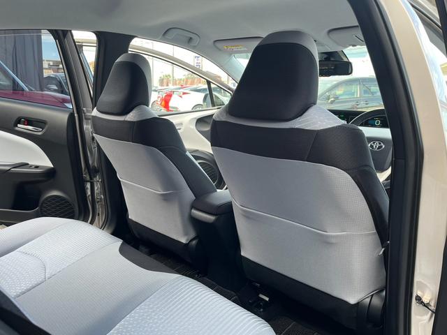 プリウス A 純正ナビ Bluetooth ヘッドアップディスプレイ Bカメラ ブラインドスポットモニター トヨタセーフティセンス ETC LEDヘッドライト ドラレコ 純正15インチAW レーダークルコン(31枚目)