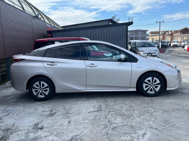 プリウス A 純正ナビ Bluetooth ヘッドアップディスプレイ Bカメラ ブラインドスポットモニター トヨタセーフティセンス ETC LEDヘッドライト ドラレコ 純正15インチAW レーダークルコン(48枚目)