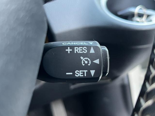 シエンタ ハイブリッド ファンベースGセーフティーエディション 純正9インチ大型ナビ パノラミックビューモニター 両側パワースライドドア コーナーセンサー LEDヘッドライト ドライブレコーダー シートヒーター ステアリングヒーター トヨタセーフティセンス ETC(7枚目)