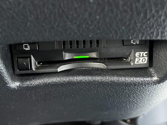 シエンタ ハイブリッド ファンベースGセーフティーエディション 純正9インチ大型ナビ パノラミックビューモニター 両側パワースライドドア コーナーセンサー LEDヘッドライト ドライブレコーダー シートヒーター ステアリングヒーター トヨタセーフティセンス ETC(13枚目)