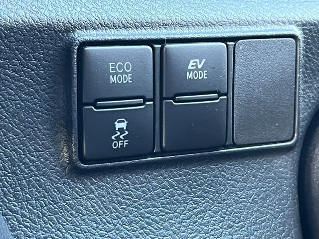 シエンタ ハイブリッド ファンベースGセーフティーエディション 純正9インチ大型ナビ パノラミックビューモニター 両側パワースライドドア コーナーセンサー LEDヘッドライト ドライブレコーダー シートヒーター ステアリングヒーター トヨタセーフティセンス ETC(15枚目)