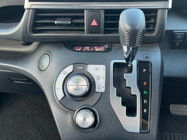 シエンタ ハイブリッド ファンベースGセーフティーエディション 純正9インチ大型ナビ パノラミックビューモニター 両側パワースライドドア コーナーセンサー LEDヘッドライト ドライブレコーダー シートヒーター ステアリングヒーター トヨタセーフティセンス ETC(16枚目)