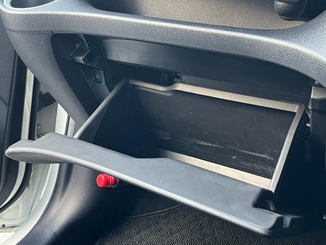 シエンタ ハイブリッド ファンベースGセーフティーエディション 純正9インチ大型ナビ パノラミックビューモニター 両側パワースライドドア コーナーセンサー LEDヘッドライト ドライブレコーダー シートヒーター ステアリングヒーター トヨタセーフティセンス ETC(21枚目)