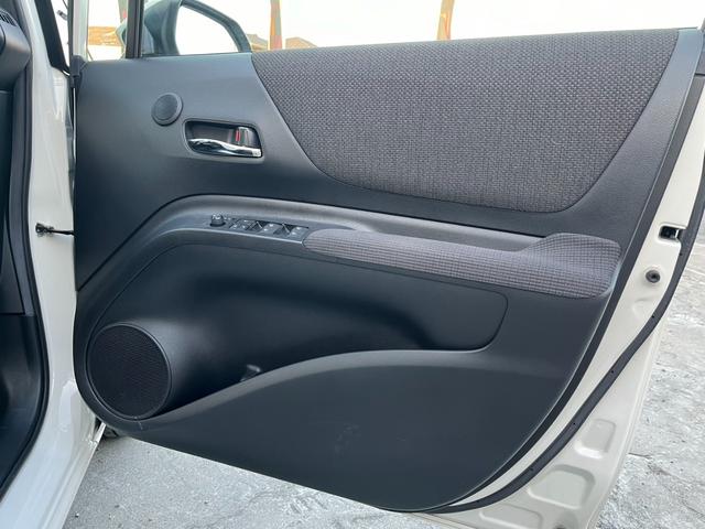 シエンタ ハイブリッド ファンベースGセーフティーエディション 純正9インチ大型ナビ パノラミックビューモニター 両側パワースライドドア コーナーセンサー LEDヘッドライト ドライブレコーダー シートヒーター ステアリングヒーター トヨタセーフティセンス ETC(26枚目)