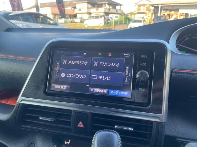 シエンタ ハイブリッドＧ　トヨタセーフティセンス　純正ナビ　Ｂカメラ　Ｂｌｕｅｔｏｏｔｈ　両側パワスラ　ビルトインＥＴＣ２．０　ステアリングリモコン　シートヒーター　オートライト　オートハイビーム　ＬＥＤヘッドライト（8枚目）