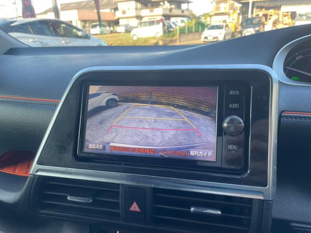 シエンタ ハイブリッドＧ　トヨタセーフティセンス　純正ナビ　Ｂカメラ　Ｂｌｕｅｔｏｏｔｈ　両側パワスラ　ビルトインＥＴＣ２．０　ステアリングリモコン　シートヒーター　オートライト　オートハイビーム　ＬＥＤヘッドライト（9枚目）