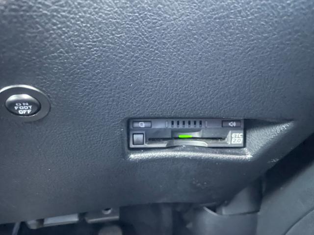 シエンタ ハイブリッドＧ　トヨタセーフティセンス　純正ナビ　Ｂカメラ　Ｂｌｕｅｔｏｏｔｈ　両側パワスラ　ビルトインＥＴＣ２．０　ステアリングリモコン　シートヒーター　オートライト　オートハイビーム　ＬＥＤヘッドライト（14枚目）